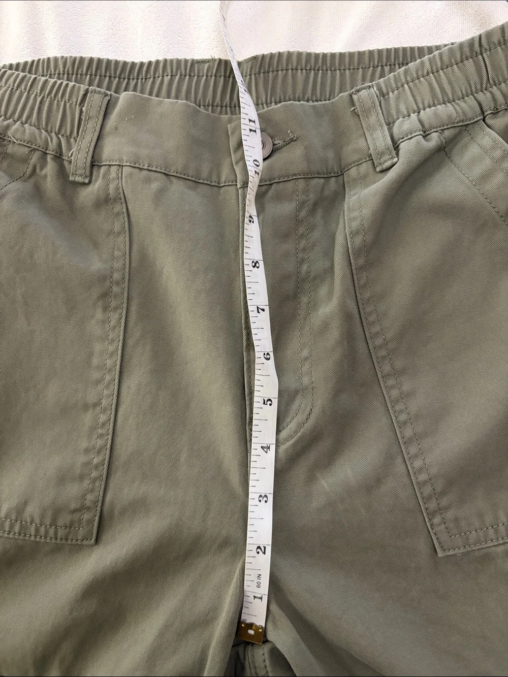 Women’s Cargo Pants in Olive Green